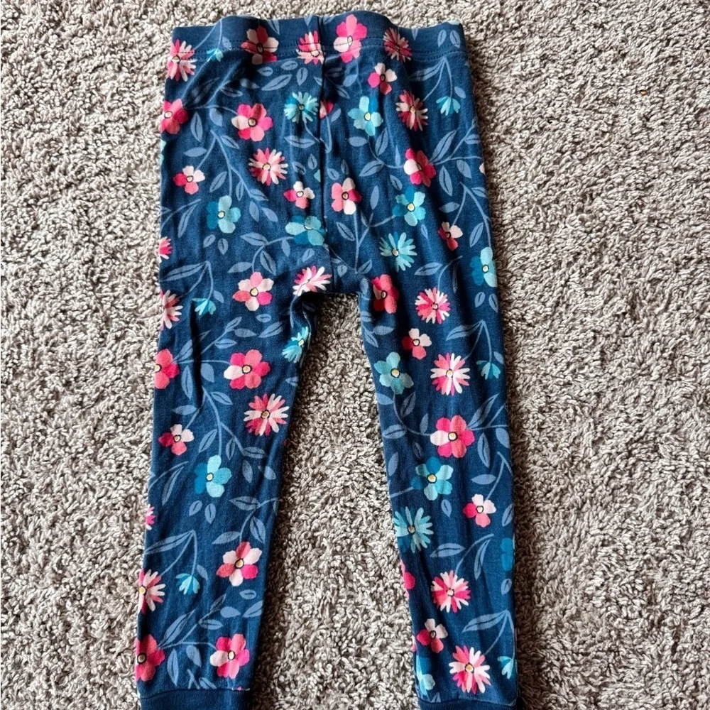 Old Navy Kids Pajama Set - Blue and Pink Floral Pj's Long sleeve pajamas Size 3T